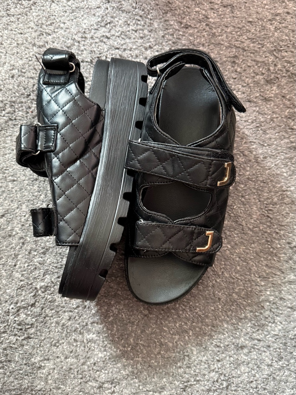 Women’s Quilted Black Platform Sandals - Adjustable Straps
